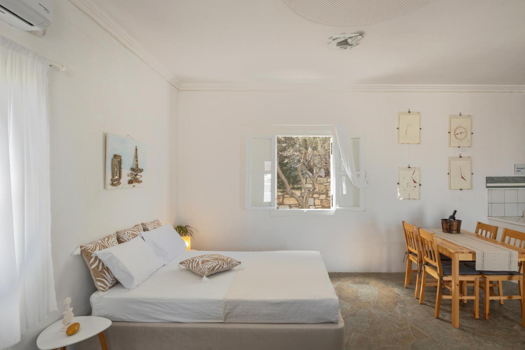Studio Home Naousa  Phòng bức ảnh