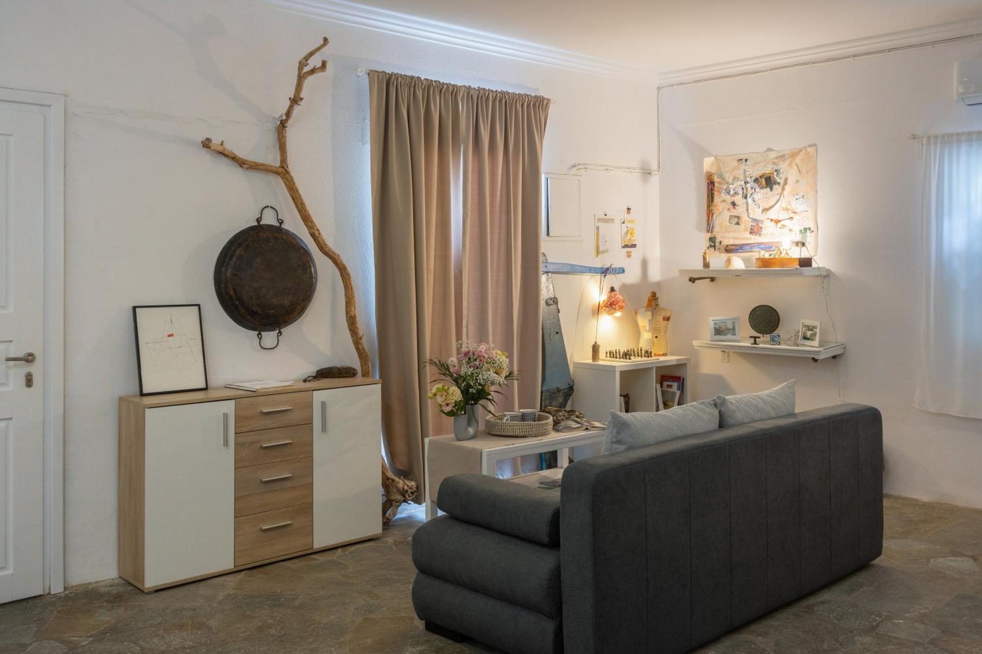Studio Home Naousa  Phòng bức ảnh