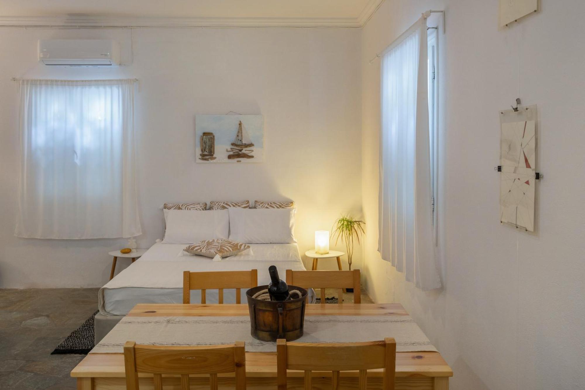 Studio Home Naousa  Phòng bức ảnh