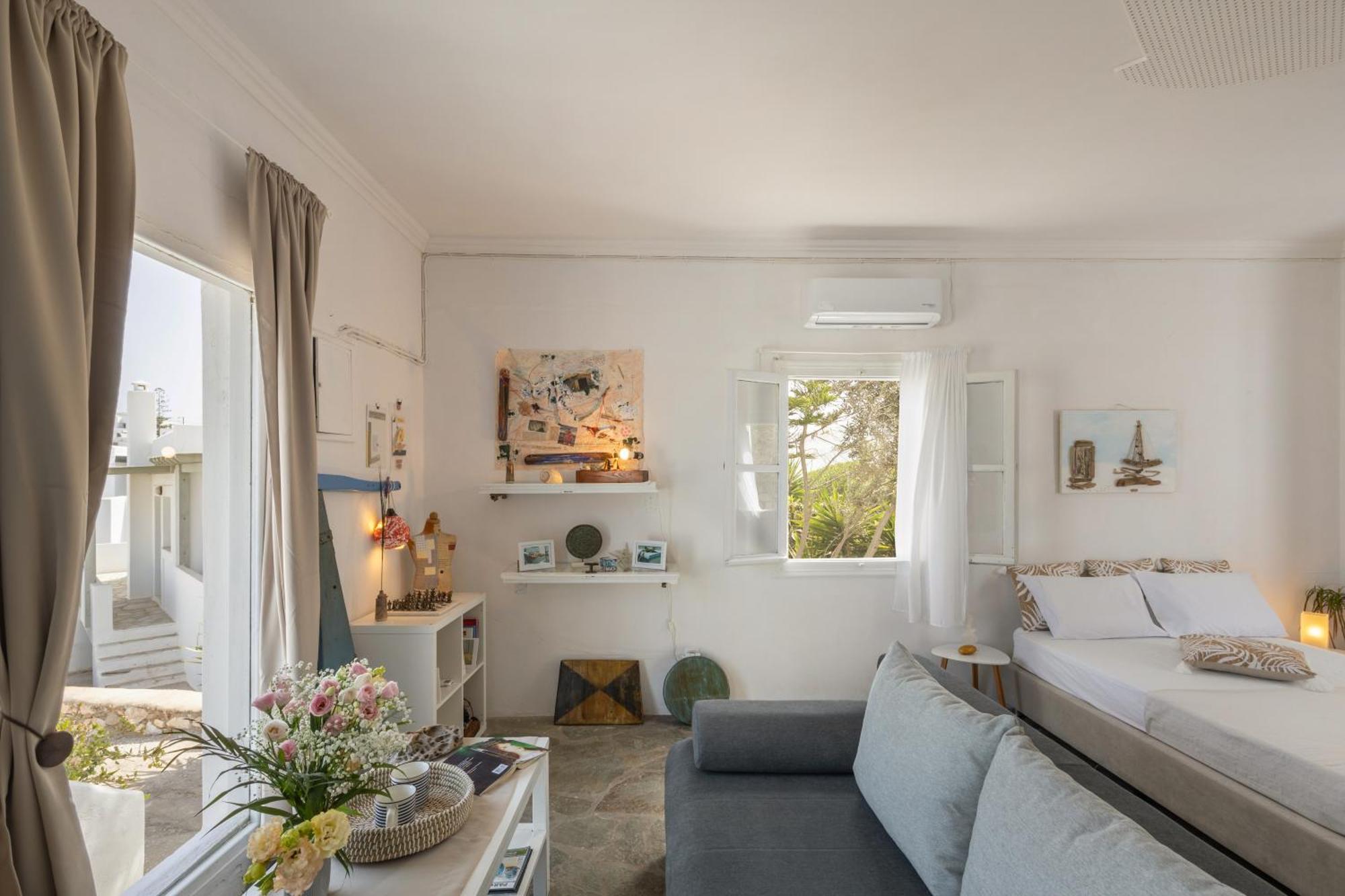 Studio Home Naousa  Phòng bức ảnh